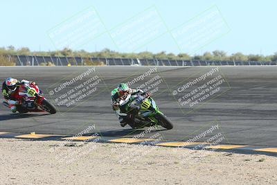 media/Nov-17-2024-CVMA (Sun) [[1fec520723]]/Race 11-Amateur Supersport Open/